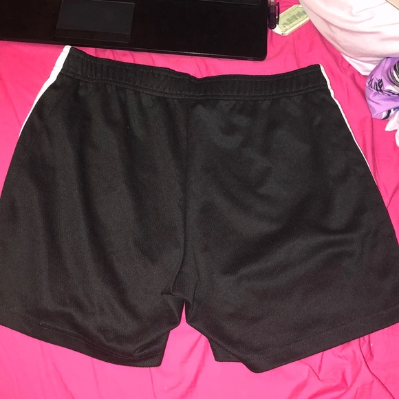 black Adidas shorts - Picture 4 of 4